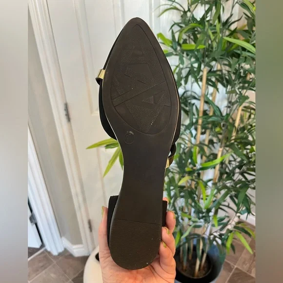 NWT Andiamo brand black flat with gold accents - Picture 14 of 15